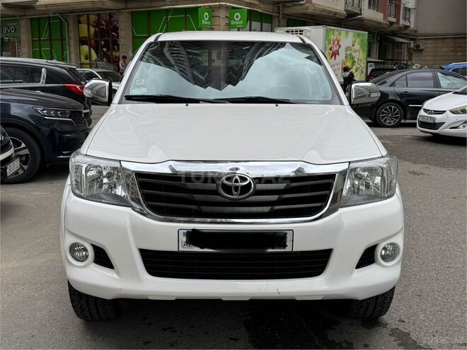 Toyota Hilux 2013, 208,000 km - 2.5 л - Bakı