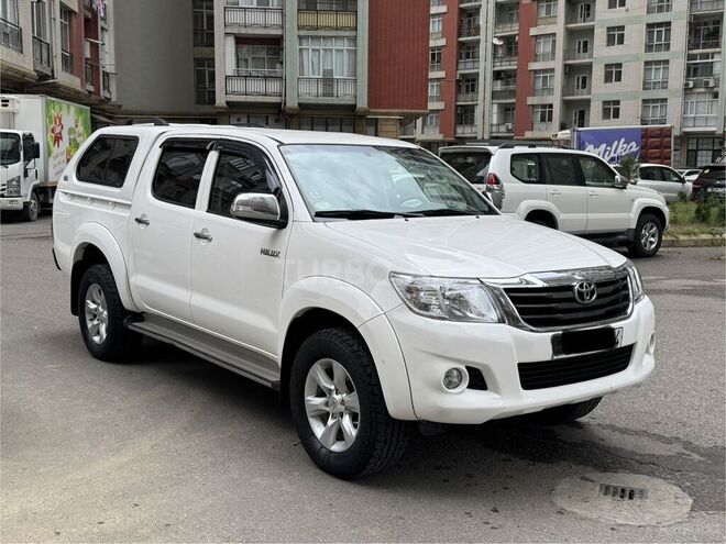 Toyota Hilux 2013, 208,000 km - 2.5 л - Bakı