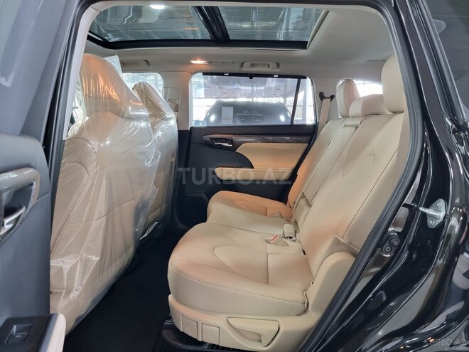 Toyota Highlander-36
