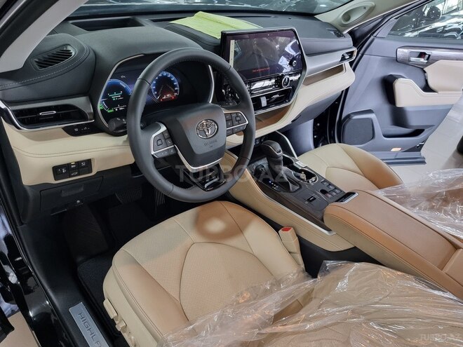 Toyota Highlander-24