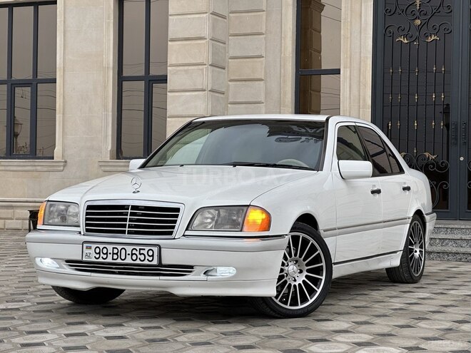 Mercedes C 230 1999, 131,066 km - 2.3 l - Saatlı