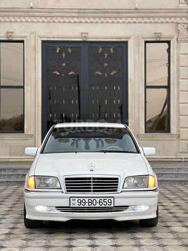 Mercedes C 230 1999, 131,066 km - 2.3 l - Saatlı