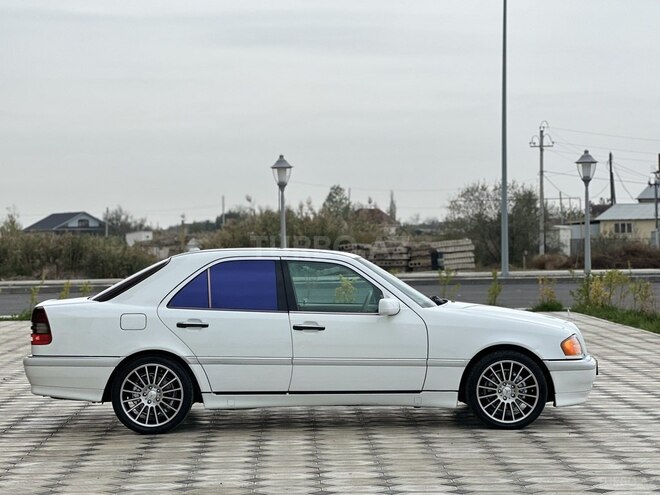 Mercedes C 230 1999, 131,066 km - 2.3 l - Saatlı