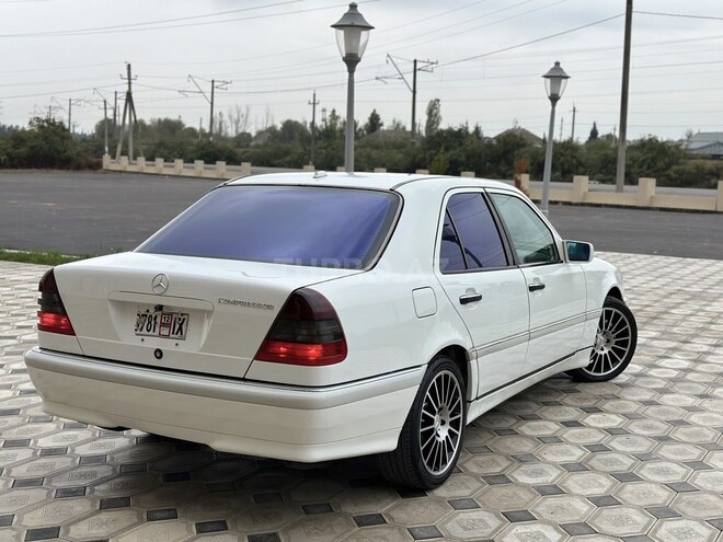 Mercedes C 230 1999, 131,066 km - 2.3 l - Saatlı