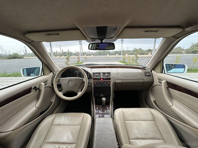 Mercedes C 230 1999, 131,066 km - 2.3 l - Saatlı