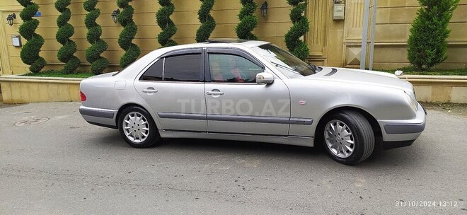 Mercedes E 220 d 1995, 486,470 km - 2.2 l - Bakı