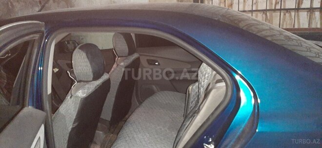 Chevrolet Cobalt-10