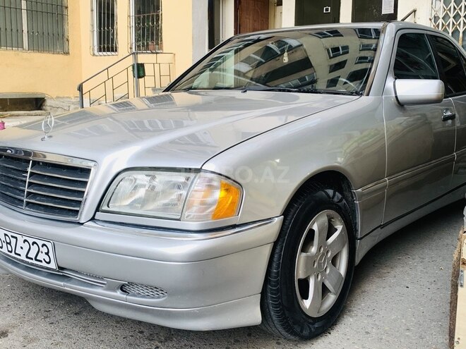 Mercedes C 230 1999, 402,000 km - 2.3 l - Bakı
