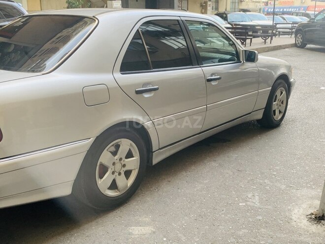 Mercedes C 230 1999, 402,000 km - 2.3 l - Bakı