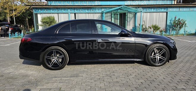 Mercedes E 220 d-9