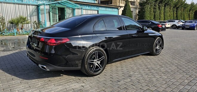 Mercedes E 220 d-7