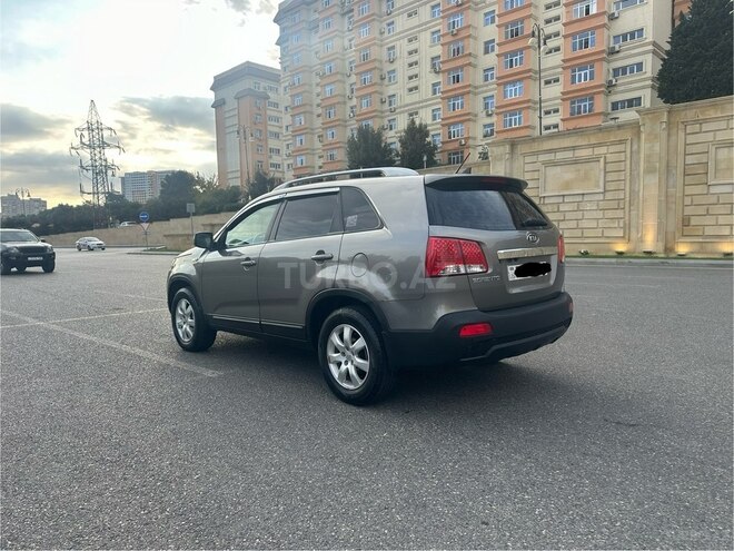 Kia Sorento 2009, 226,000 km - 2.0 l - Bakı