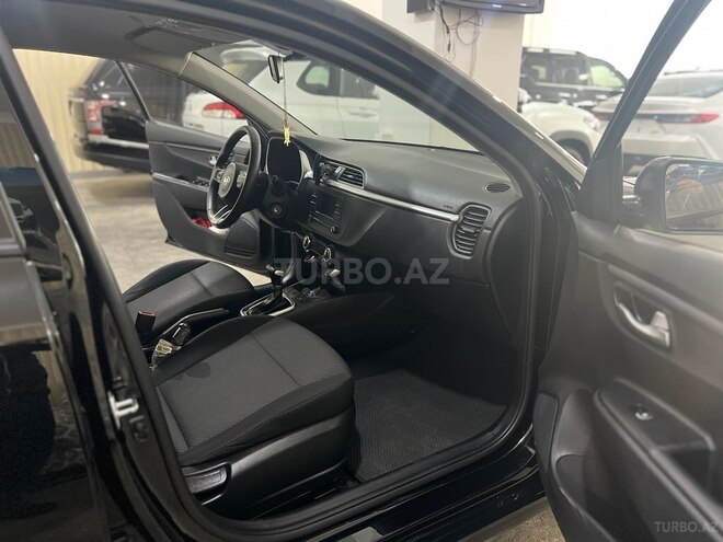 Kia Rio 2021, 63,000 km - 1.6 l - Bakı
