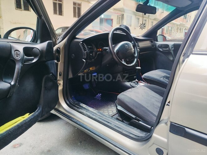 Opel Vectra 1996, 325,354 km - 2.0 l - Bakı