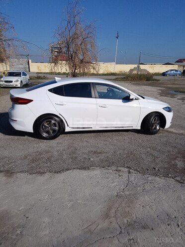 Hyundai Avante 2016, 90,000 km - 1.6 l - Bakı
