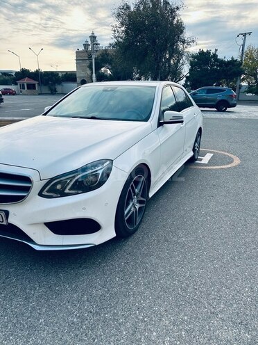Mercedes E 200 2014, 267,500 km - 2.0 l - Bakı