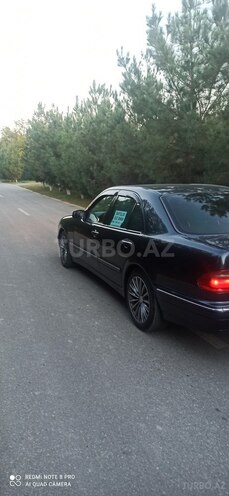 Mercedes E 200 2000, 294,000 km - 2.0 l - Ağdaş
