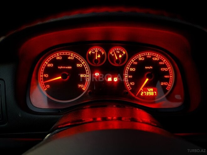 Peugeot 307 2002, 280,000 km - 1.6 l - Bakı