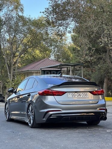 Hyundai Elantra 2018, 128,748 km - 1.6 l - Bakı
