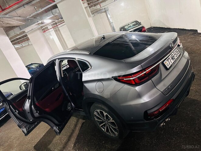 Changan CS 85 2023, 11,000 km - 2.0 l - Bakı