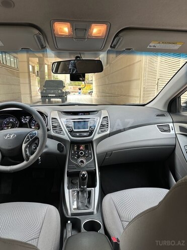 Hyundai Elantra 2015, 225,308 km - 1.8 л - Bakı