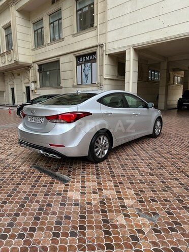 Hyundai Elantra 2015, 225,308 km - 1.8 л - Bakı