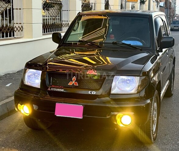 Mitsubishi Pajero io 2000, 250,000 km - 2.0 l - Bakı