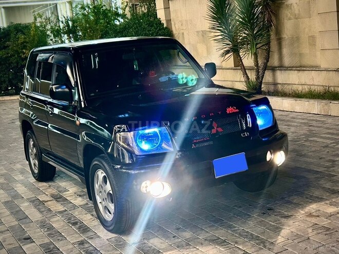Mitsubishi Pajero io 2000, 250,000 km - 2.0 l - Bakı