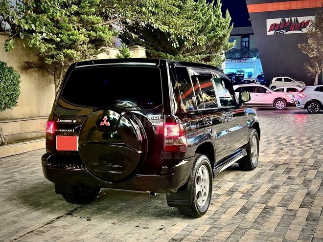 Mitsubishi Pajero io 2000, 250,000 km - 2.0 l - Bakı