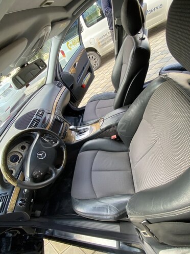 Mercedes E 240 2004, 206,000 km - 2.6 л - Bakı