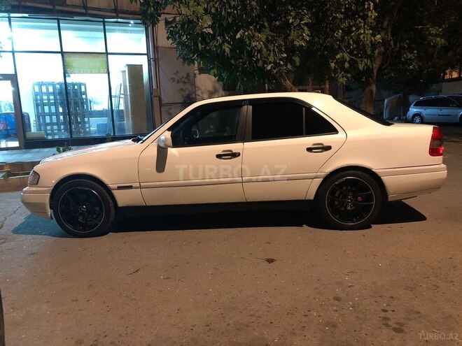 Mercedes C 200 1994, 440,000 km - 2.0 l - Bakı