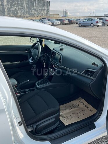 Hyundai Elantra 2020, 70,000 km - 2.0 l - Bakı