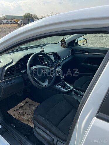 Hyundai Elantra 2020, 70,000 km - 2.0 l - Bakı
