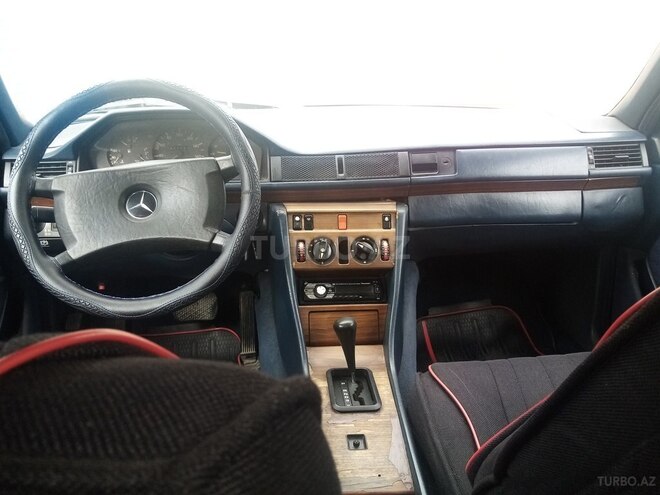 Mercedes E 200 d 1991, 560,000 km - 2.0 l - Bakı