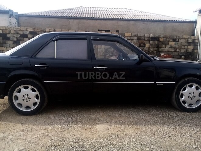 Mercedes E 200 d 1991, 560,000 km - 2.0 l - Bakı