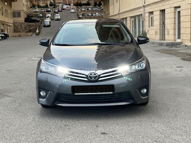 Toyota Corolla 2014, 195,000 km - 1.6 л - Bakı