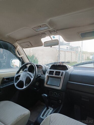 Mitsubishi Pajero io 2004, 390,000 km - 2.0 л - Quba