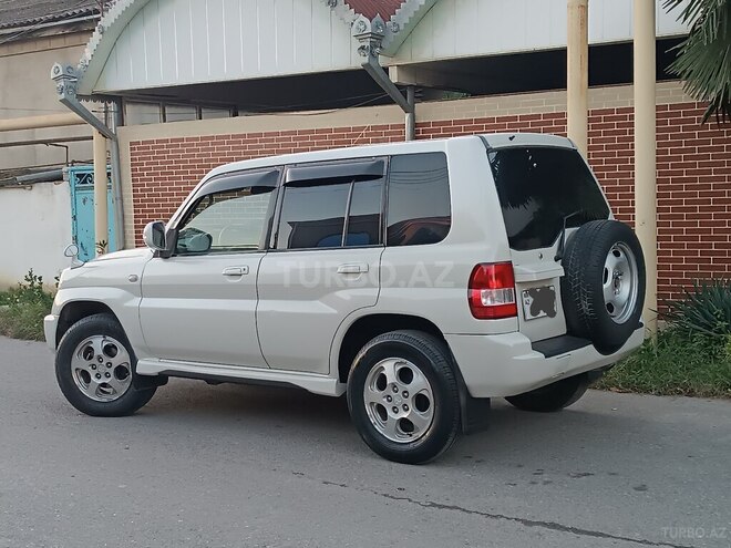 Mitsubishi Pajero io 2004, 390,000 km - 2.0 л - Quba