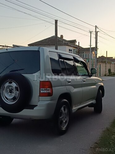 Mitsubishi Pajero io 2004, 390,000 km - 2.0 л - Quba