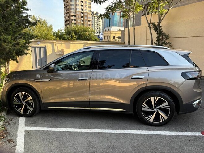 Volkswagen ID.6 Crozz 2022, 9,800 km - 0.0 л - Bakı