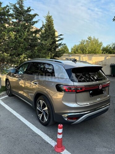 Volkswagen ID.6 Crozz 2022, 9,800 km - 0.0 л - Bakı