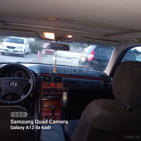 Mercedes E 280 1998, 313,150 km - 2.8 l - Xızı