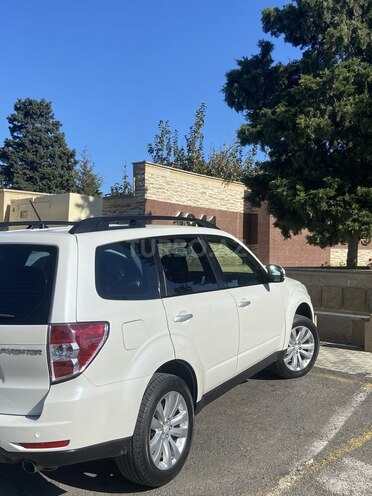 Subaru Forester 2012, 284,000 km - 2.0 л - Bakı