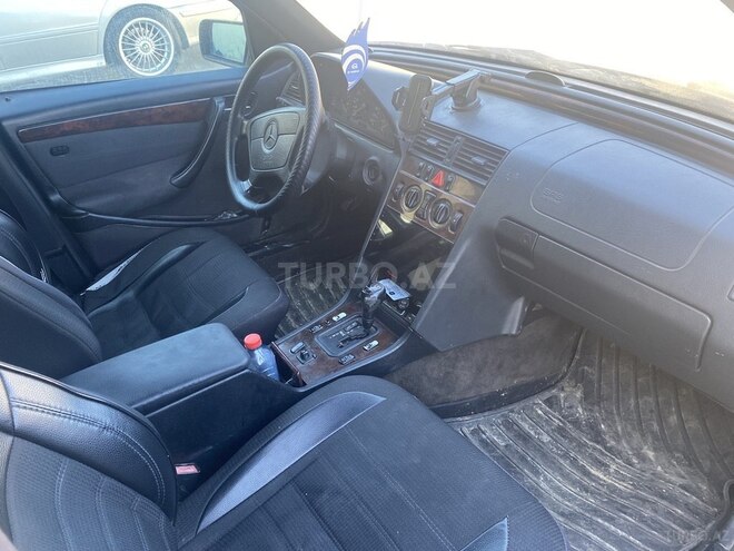 Mercedes C 250 1997, 333,995 km - 2.5 л - Sumqayıt
