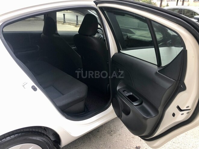 Toyota Aqua 2017, 66,000 km - 1.5 l - Bakı