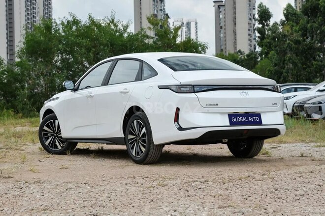 Changan Qiyuan A05-8
