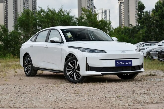 Changan Qiyuan A05-1