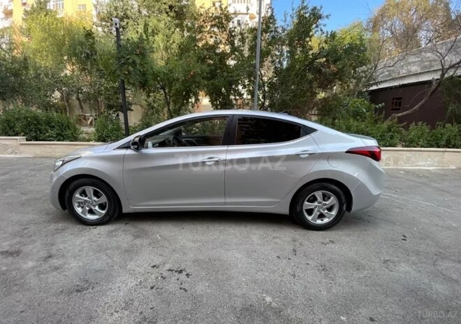 Hyundai Avante 2015, 280,000 km - 1.6 л - Bakı