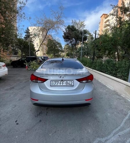 Hyundai Avante 2015, 280,000 km - 1.6 л - Bakı