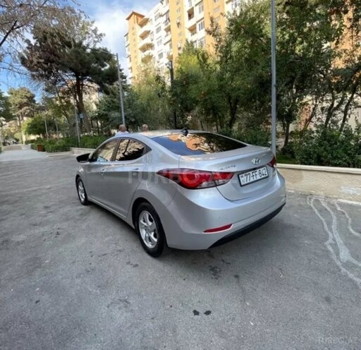 Hyundai Avante 2015, 280,000 km - 1.6 л - Bakı